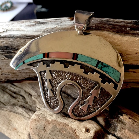 Sold Vintage Navajo Richard Begay Bear Pendant - Picture 6 of 11